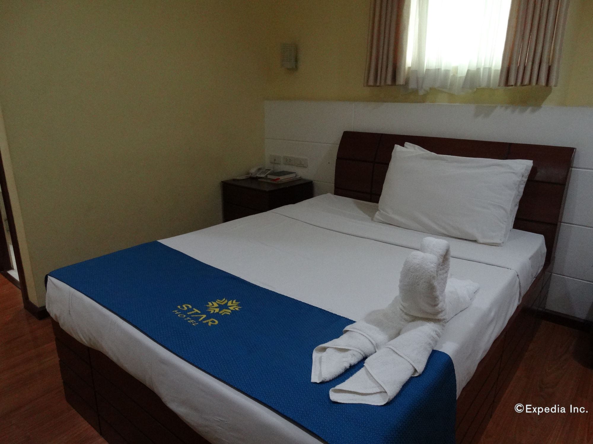 Star Hotel Davao Экстерьер фото