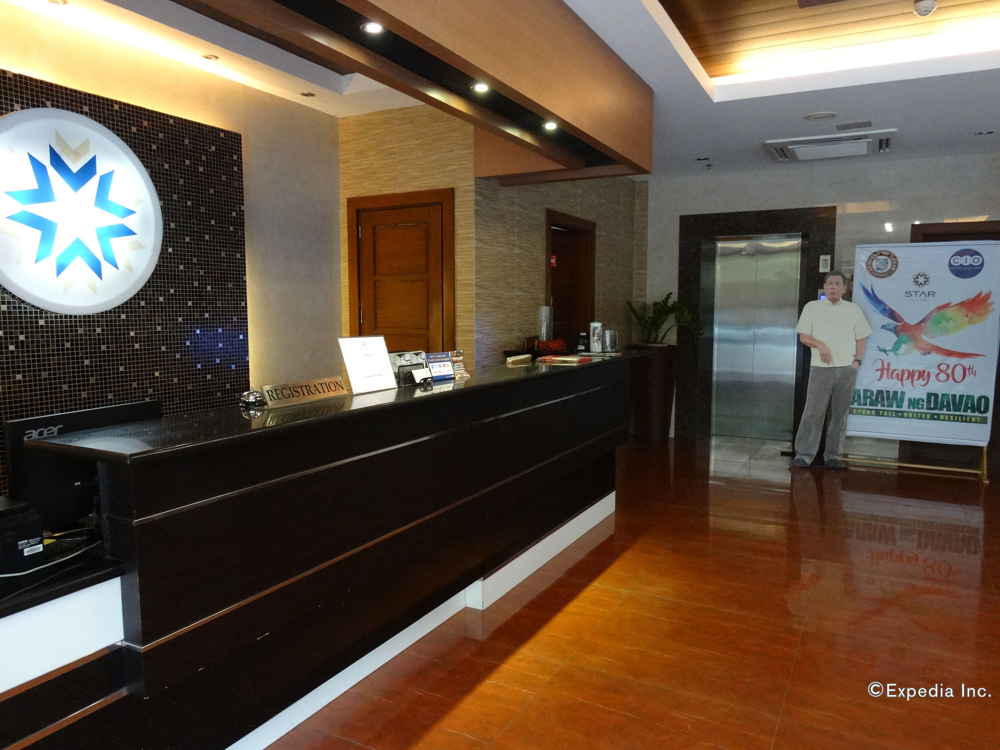 Star Hotel Davao Экстерьер фото