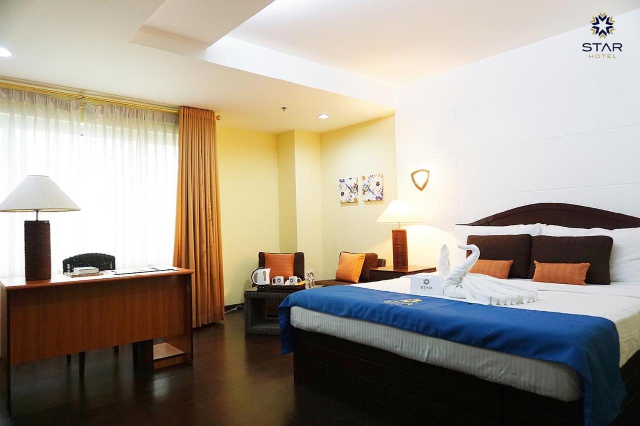 Star Hotel Davao Экстерьер фото